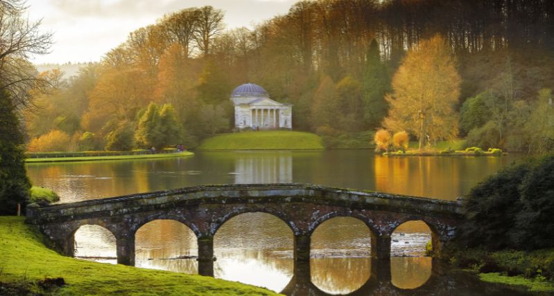 Stourhead Autumn credit Arnhel De Serra